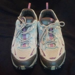 Columbia hiking shoes